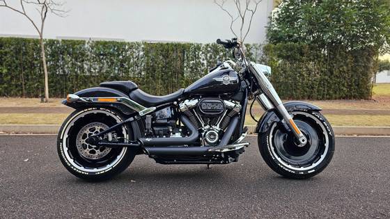 HARLEY-DAVIDSON SOFTAIL FAT BOY 114 HARLEY-DAVIDSON SOFTAIL FAT BOY 114